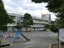 市川市立真間小学校 