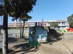 千葉市立鶴沢小学校 