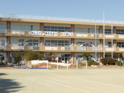 千葉市立作新小学校