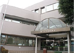 鎌ケ谷市立図書館